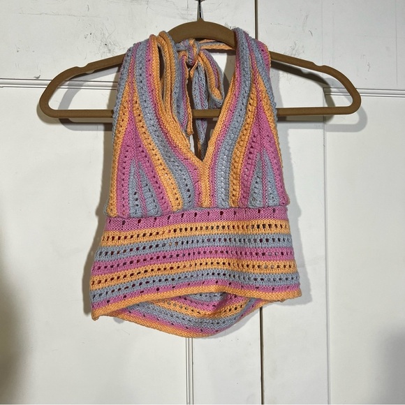 NWT Hollister Halter Crochet Top Summer Pink Orange Light Blue Size Small - Picture 1 of 7